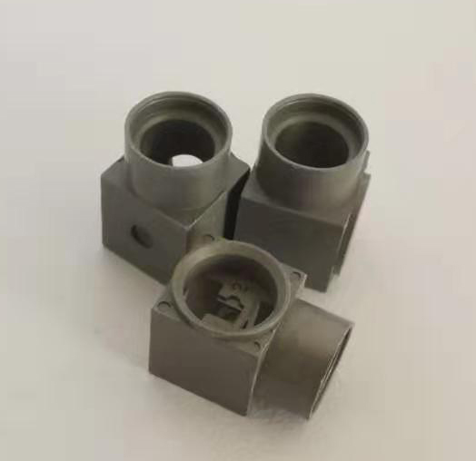 POM+70%金属粉末大系统针阀